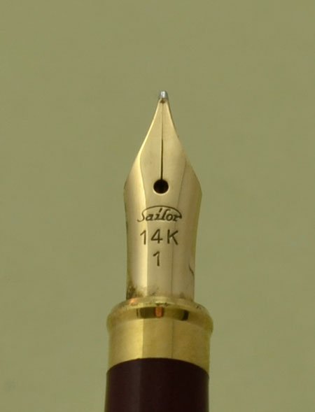 Sailor Chalana Fountain Pen - Super Slim, Gold Plated, Red Enamel